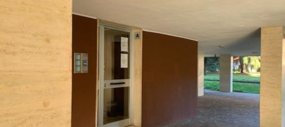 2غرفة شقة في Rho, Italy رقم 170955 16