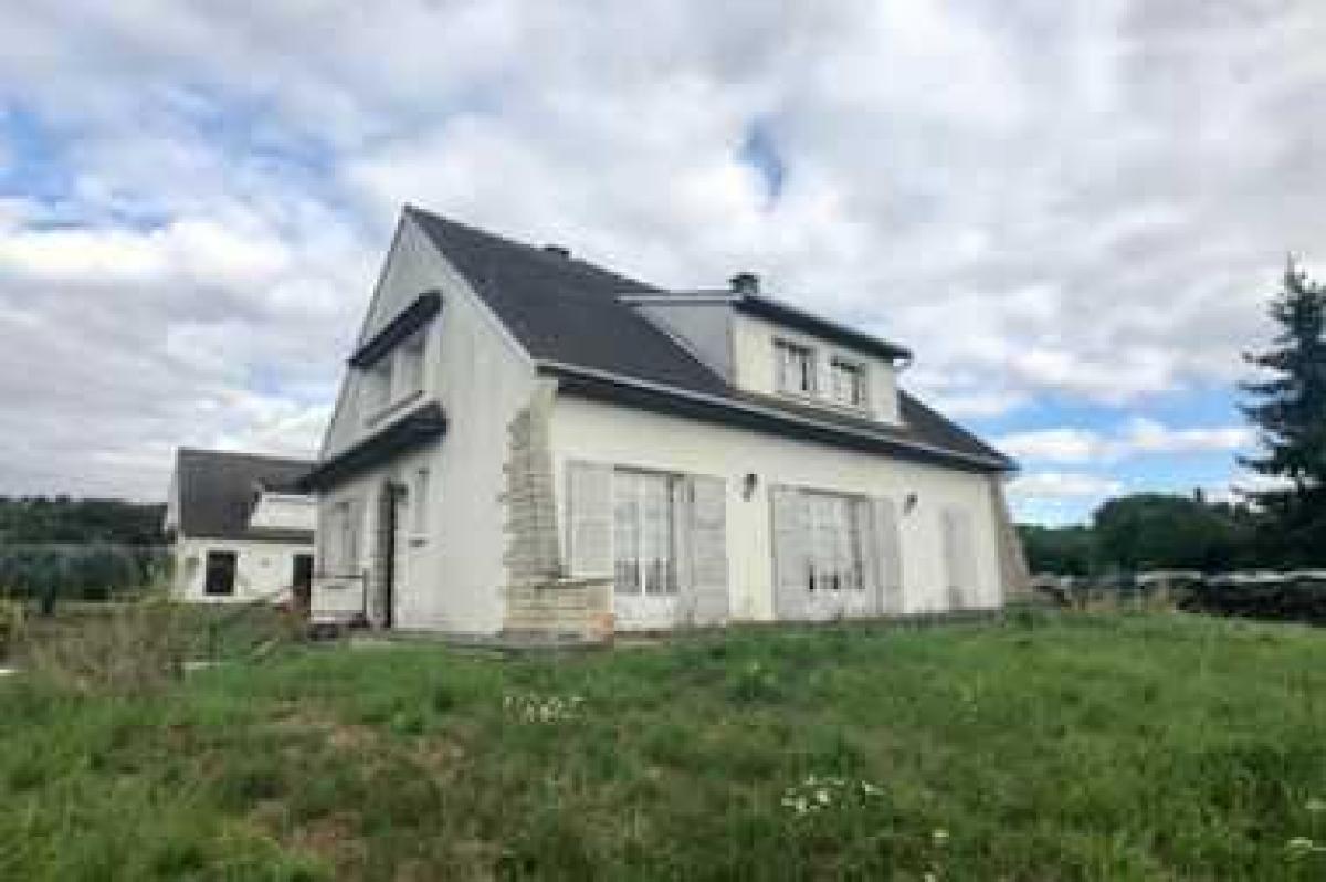 5 bedrooms House in Soissons, France No. 10382