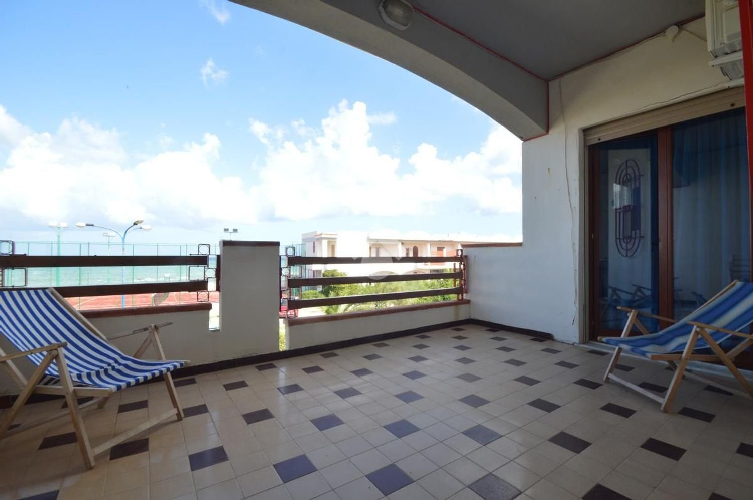 3 rooms Apartment in Rometta, Italy No. 125218