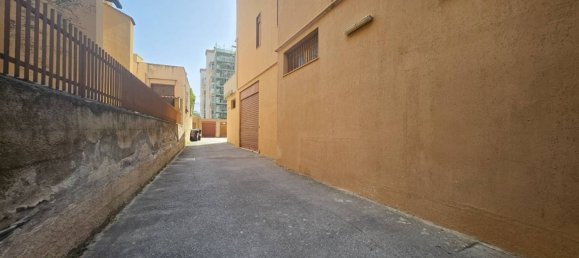 Apartamento de 2 dormitorios en Palermo, Italy No. 325479 3