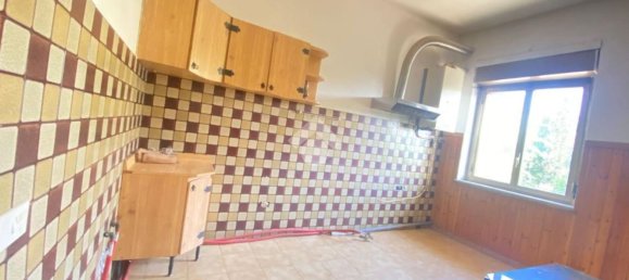 3-salle Appartement à Sacrofano, Italy No. 76934 4