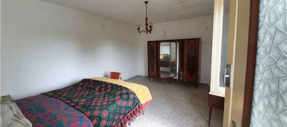 Casa de 6 habitaciónes en Lanciano, Italy No. 62689 18