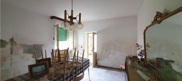 Casa de 6 habitaciónes en Lanciano, Italy No. 62689 15