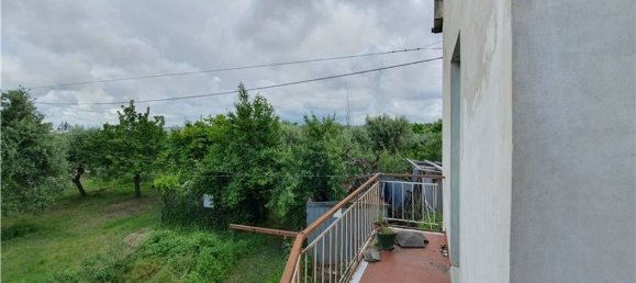 Casa de 6 habitaciónes en Lanciano, Italy No. 62689 16