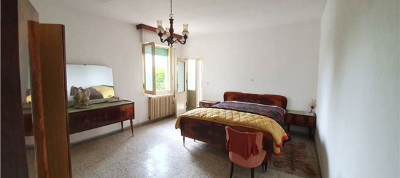 Casa de 6 habitaciónes en Lanciano, Italy No. 62689 20