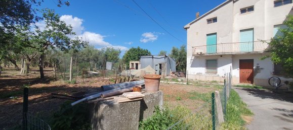 Casa de 6 habitaciónes en Lanciano, Italy No. 62689 26