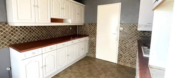 3 Schlafzimmer Haus in Chalons-en-Champagne, France, Nr. 91967 6