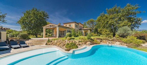 Villa de 4 dormitorios en Tourrettes, France No. 36 3