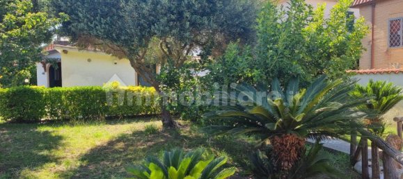 3 غرف نوم فيلا في Fiumicino, Italy رقم 261433 7