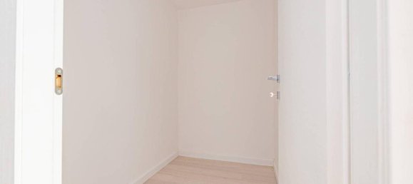 6-salle Appartement à Milan, Italy No. 242201 10