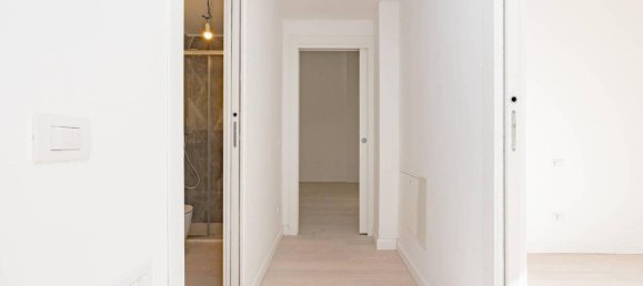 6-salle Appartement à Milan, Italy No. 242201 19