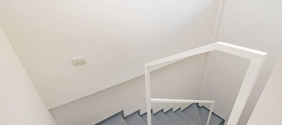 6-salle Appartement à Milan, Italy No. 242201 42