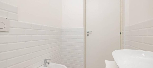 6-salle Appartement à Milan, Italy No. 242201 46