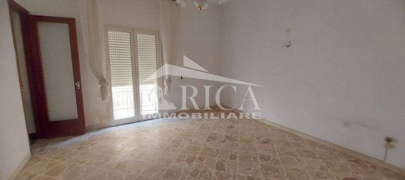 3 bedrooms House in Alcamo, Italy No. 272919 2