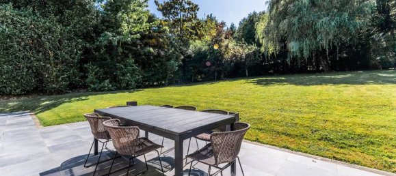 5 bedrooms Villa in Ville-d'Avray, France No. 172695 10