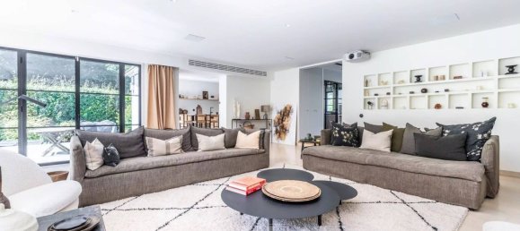 5 bedrooms Villa in Ville-d'Avray, France No. 172695 3