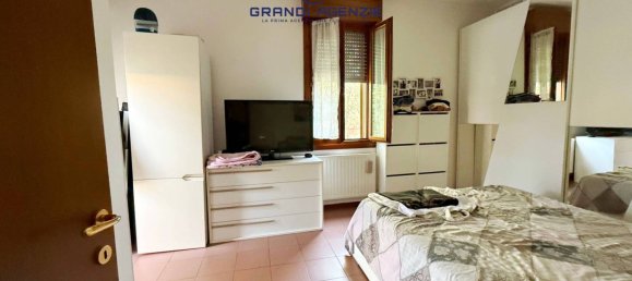 2 bedrooms Apartment in Parma, Italy No. 18327 4