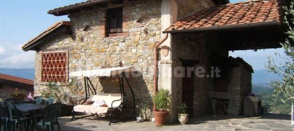 4 غرف نوم فيلا في Fivizzano, Italy رقم 77531 3