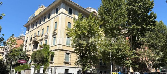 7 bedrooms Apartment in Rome, Italy No. 333649 24