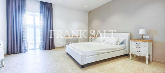 4 bedrooms Villa in Naxxar, Malta No. 6705 9