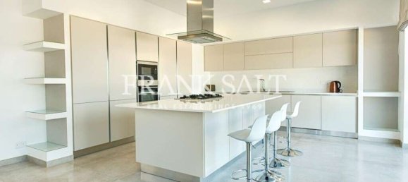 4 bedrooms Villa in Naxxar, Malta No. 6705 4