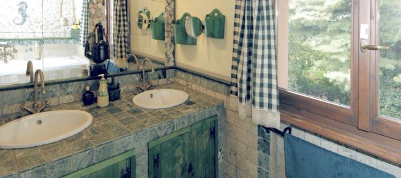 4 bedrooms Villa in Borgo Ticino, Italy No. 75952 7