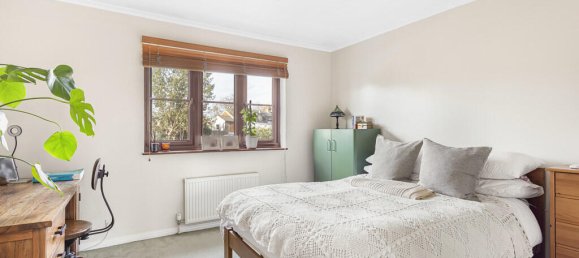 2 Schlafzimmer Haus in Egham, United Kingdom, Nr. 8644 4