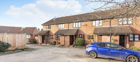 2 Schlafzimmer Haus in Egham, United Kingdom, Nr. 8644 16