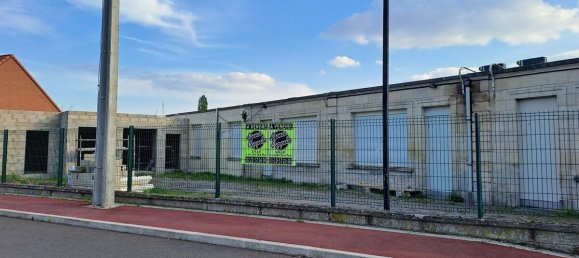 166m² Office in La Chapelle-d'Armentieres, France No. 81411 9