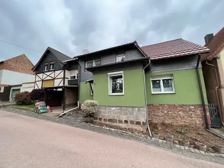 7 rooms Townhouse in Mansfeld-Sudharz, Germany No. 129965