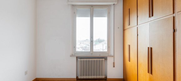 7 rooms Penthouse in Lugo, Italy No. 145236 6