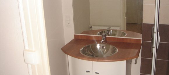 2 chambres Maison de ville à Bourges, France No. 87455 6