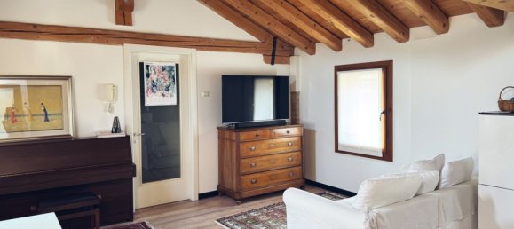 4 bedrooms Apartment in Miane, Italy No. 380738 2