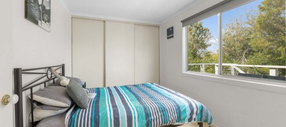 4 bedrooms House in Corinella, Australia No. 773 12