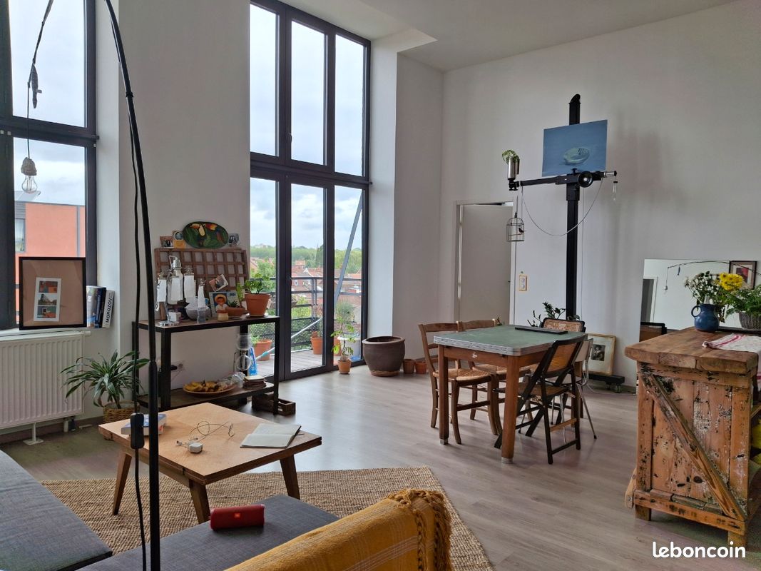 2 bedrooms Apartment in Lille, France No. 333019