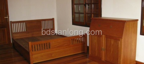 Villa de 4 dormitorios en Tay Ho, Vietnam No. 7177 4