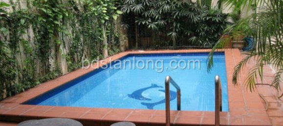 Villa de 4 dormitorios en Tay Ho, Vietnam No. 7177 6