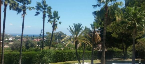 6 bedrooms Villa in Marbella, Spain No. 585 24