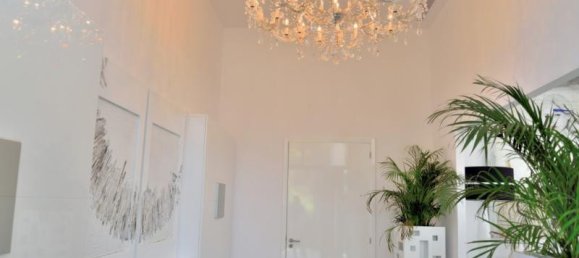 6 bedrooms Villa in Marbella, Spain No. 585 17