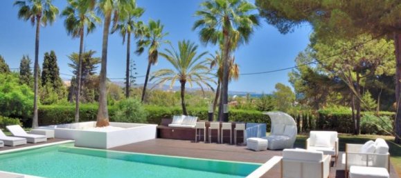 6 bedrooms Villa in Marbella, Spain No. 585 22