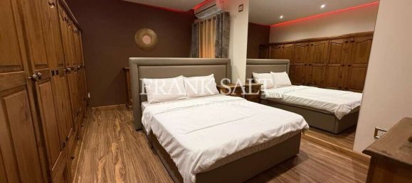 2 bedrooms Penthouse in Zabbar, Malta No. 2805 5