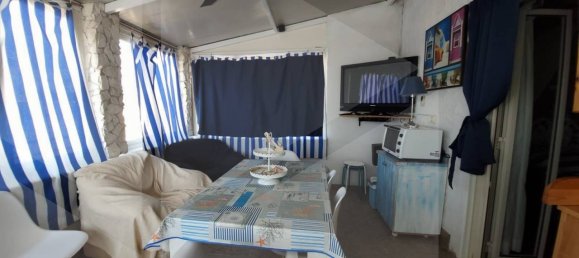 3-salle Appartement à Vieste, Italy No. 22718 17