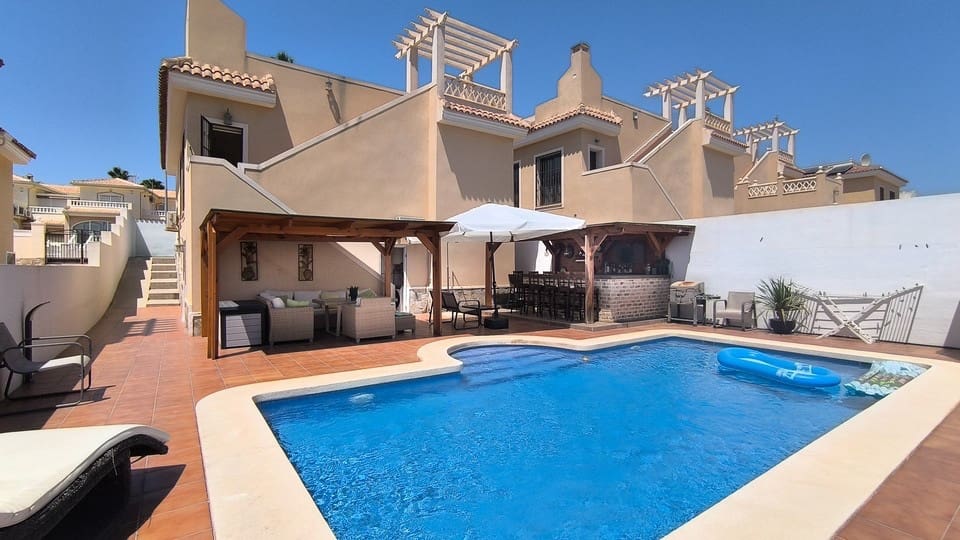 5 غرف نوم منزل في Ciudad Quesada, Spain رقم 182047