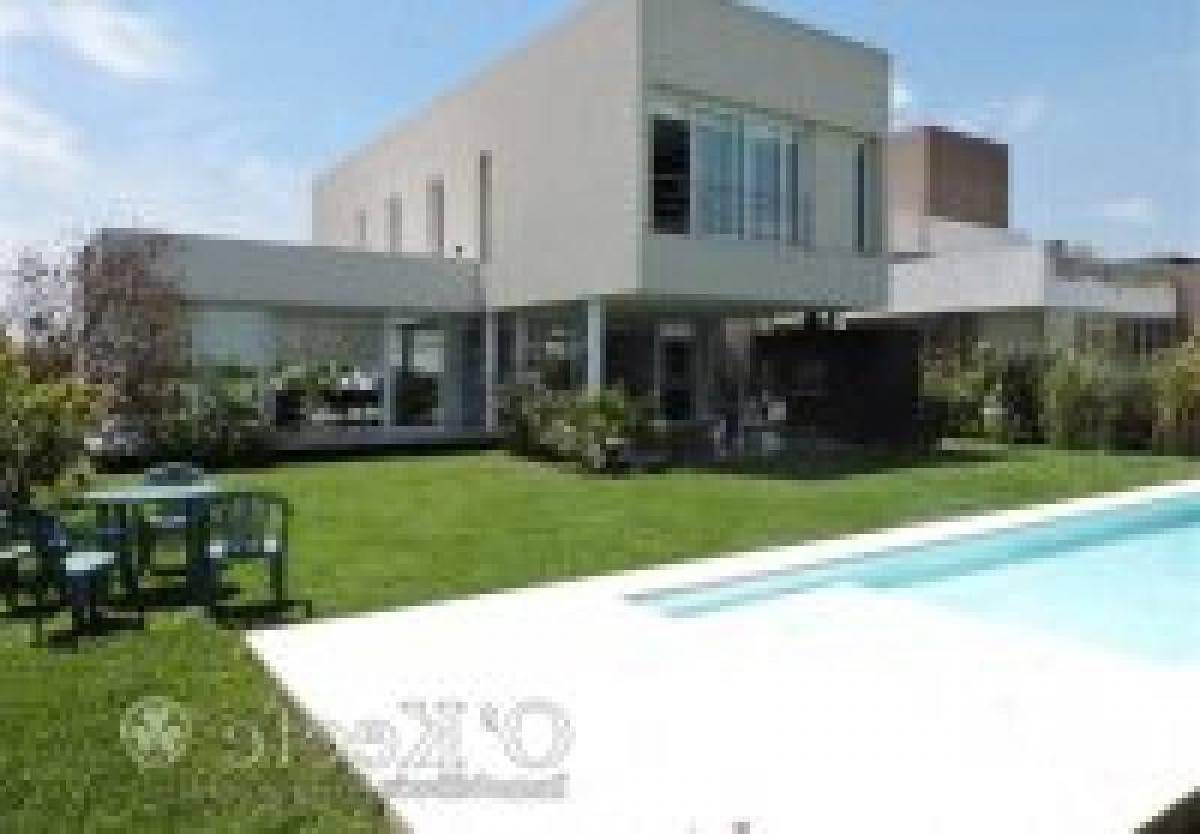 3 Schlafzimmer Haus in Berazategui, Argentina, Nr. 18698