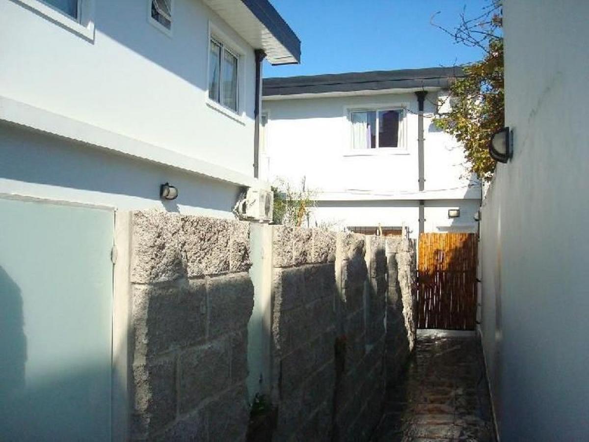 Studio in Moron, Argentina No. 19555