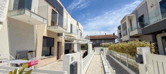 5-salle Maison à Misano Adriatico, Italy No. 306423 39