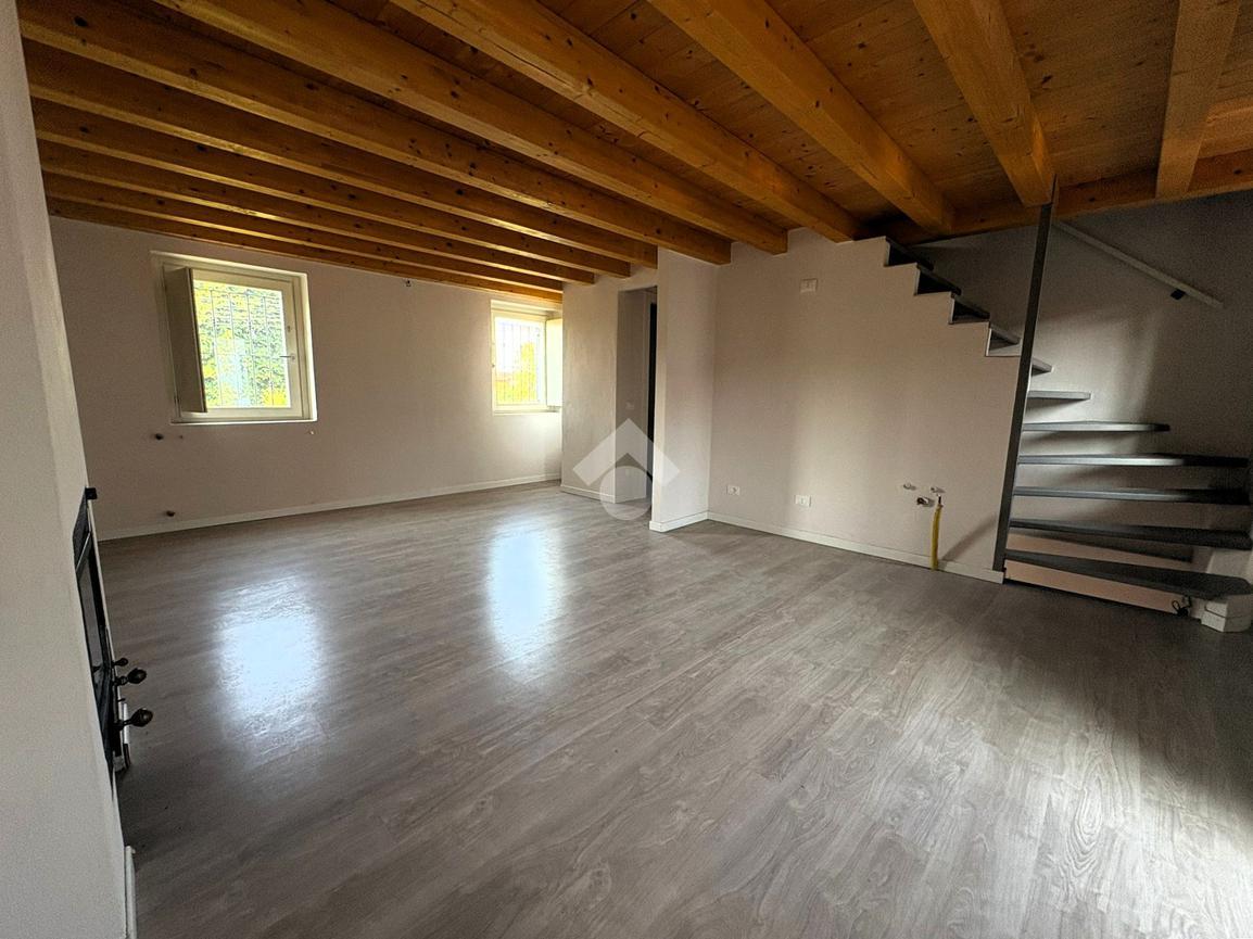 3 rooms Apartment in Calcio, Italy No. 146276