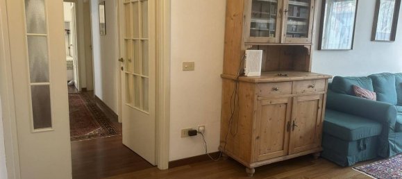 3 bedrooms Apartment in Padua, Italy No. 210366 5