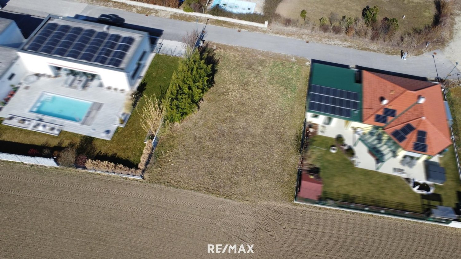  Land in Herzogenburg, Austria No. 243102