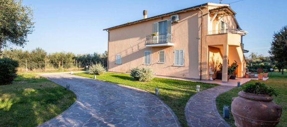 8غرفة فيلا في Montalto di Castro, Italy رقم 171766 15